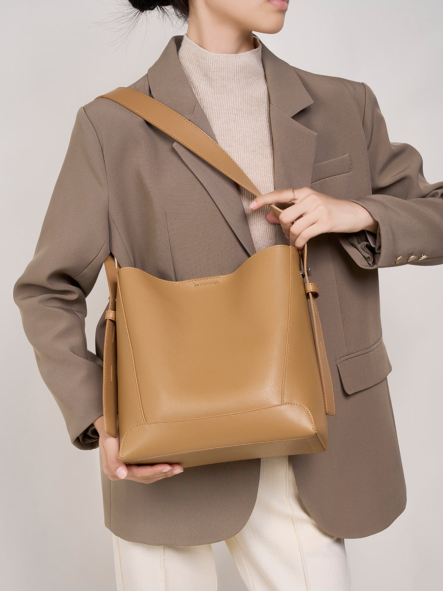 Vintage Leather Bucket Bag  Minimalist Shoulder & Crossbody Bag for Everyday Use