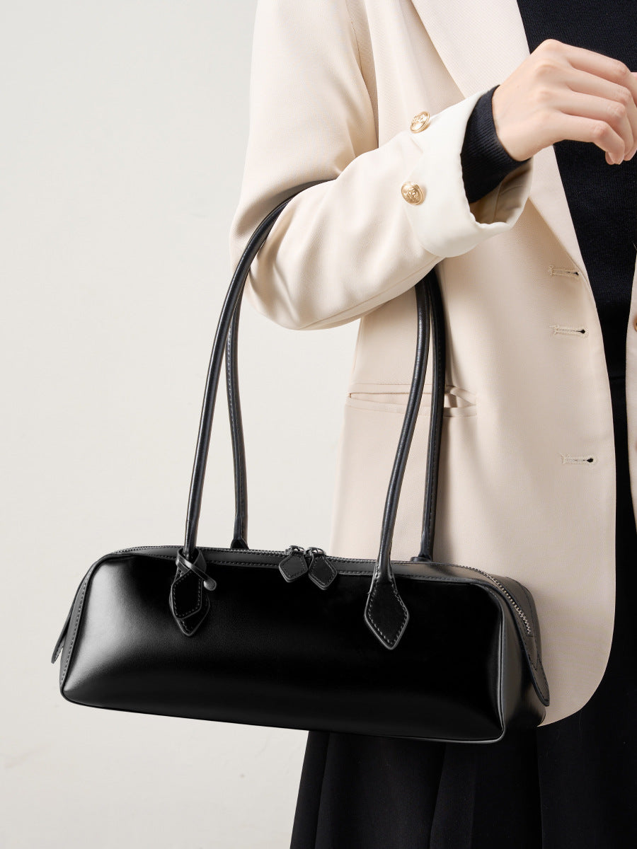Large Leather Baguette Bag  Vintage Street Style Handbag for Everyday Use