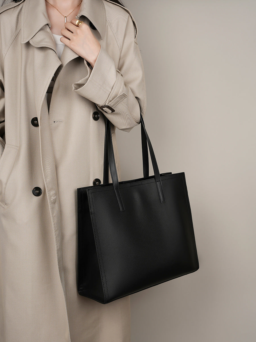 Large Leather Tote Bag with Zipper  Vintage Minimalist Shoulder Bag for Everyday Use