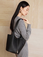 XL Full-Grain Leather Bucket Bag  Large Capacity Travel Carryall Tote