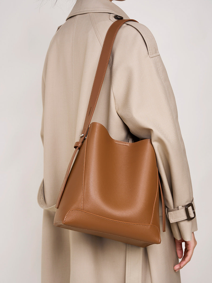 Vintage Leather Bucket Bag  Minimalist Shoulder & Crossbody Bag for Everyday Use