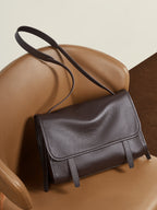 Large Full-Grain Leather Shoulder Tote Bag  Casual Travel Handbag for Everyday Use